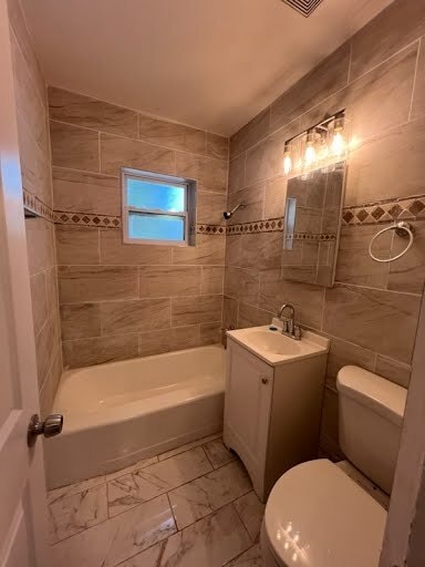 Photo - 104 Robinson St