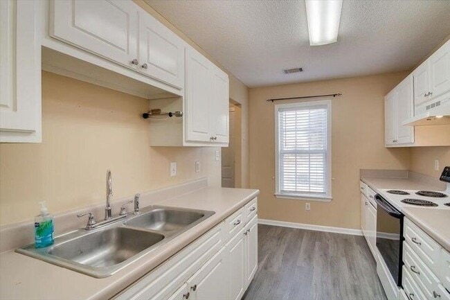 3013 Abba Dr