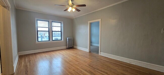 Photo - 3412 W Montrose Ave Unidad 305