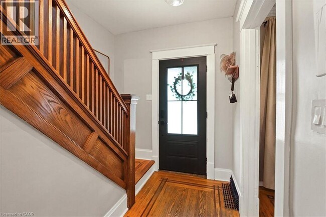Photo - 41 Macallum St
