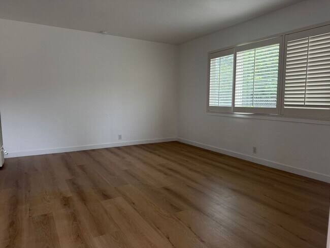 Photo - Campbell Charmer- 2 Bedroom 1 Bath Duplex with Garage