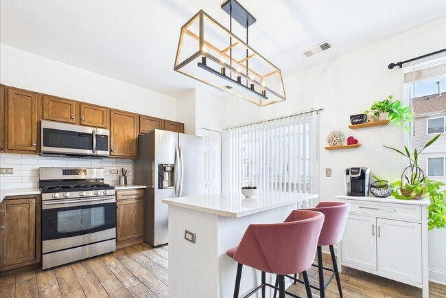 Photo - 764 Cherry Creek Dr