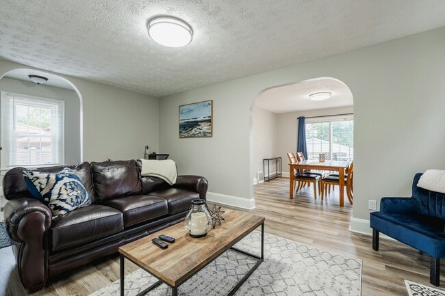 Photo - 246 Wayne Ave