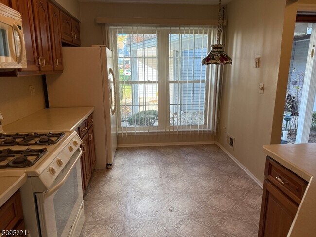 Photo - 75 Homestead Ln