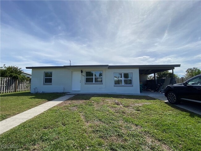 Building Photo - 21043 Gladis Ave Rental