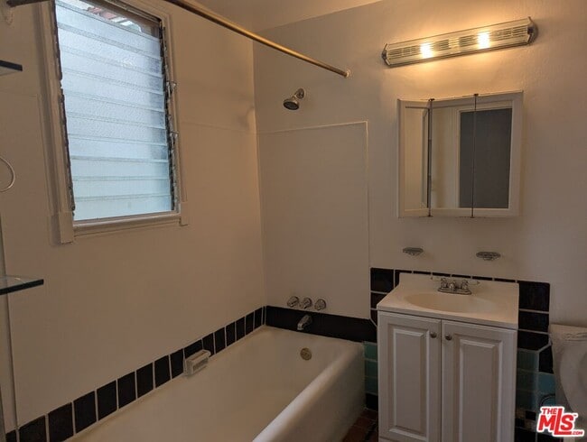 Photo - 634 S Gramercy Pl Unit 704