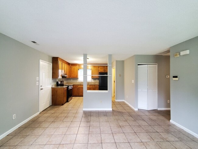 Photo - Beautiful 2 Bedroom 1 Bath Duplex Available for Rent in Charlotte, NC 28215