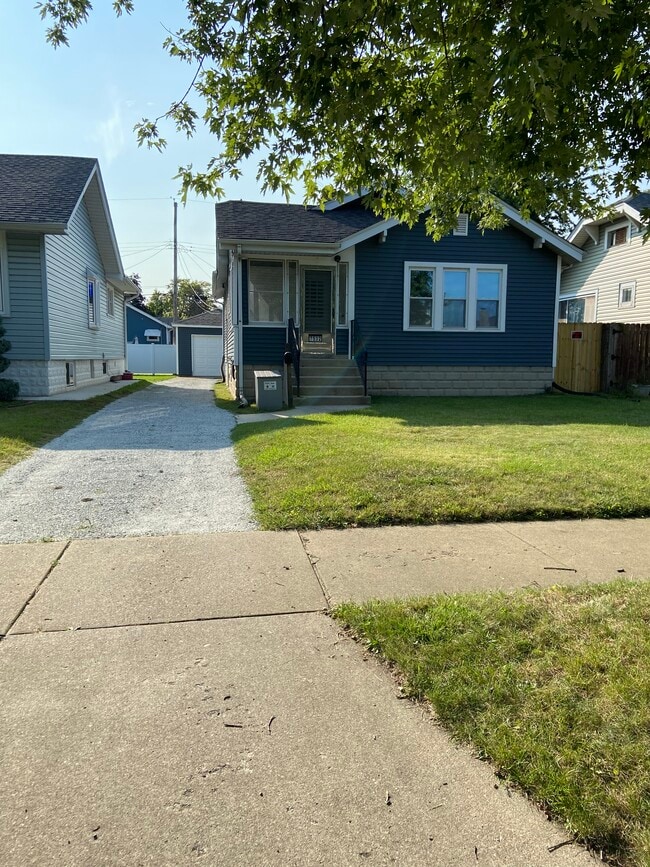 Photo - 7532 Jefferson Ave