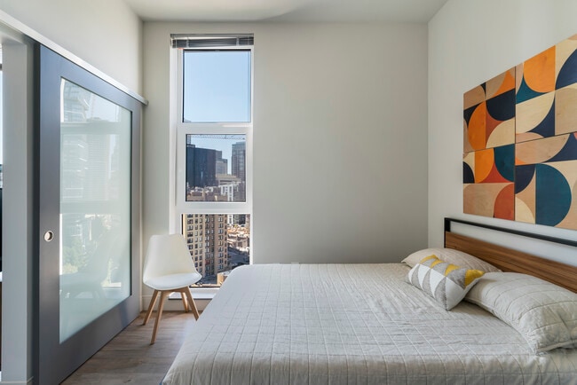 Pivot Apartments
