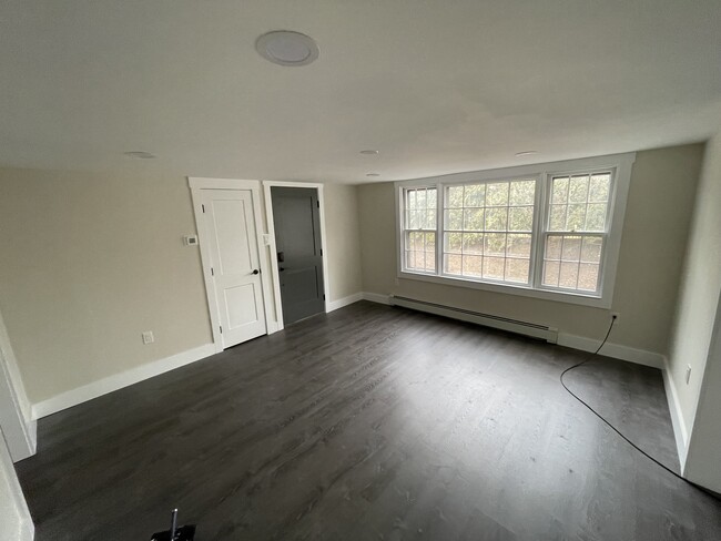 Photo - 159 Washington St Unit Upstairs