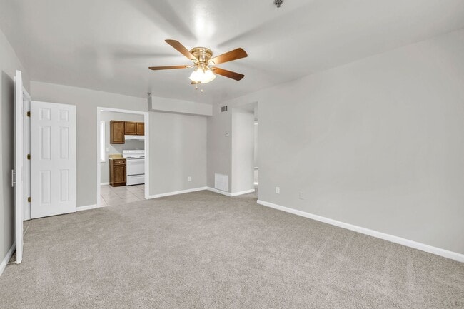 Photo - 1621 Line Cir Unit 2