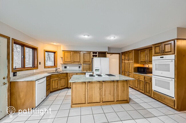 Photo - 16740 North Manor Road, Eden Prairie, MN, ...