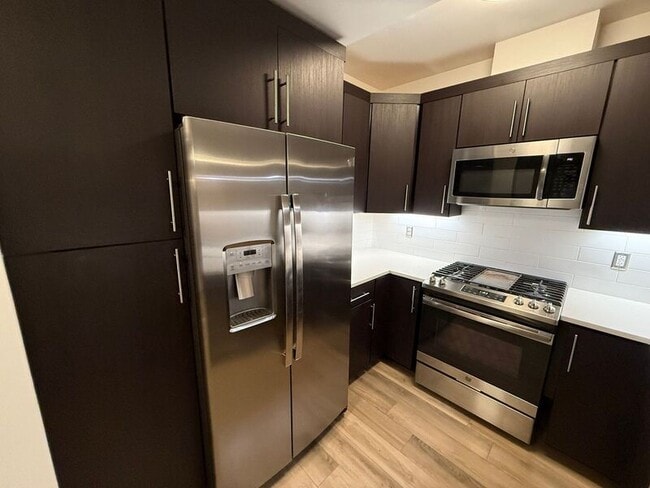 Photo - 160 Liberty St NE Unidad #M30