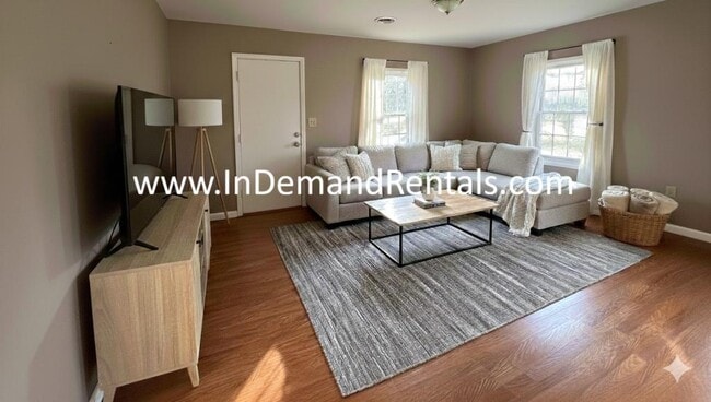 Photo - 325 Malaga Park Dr