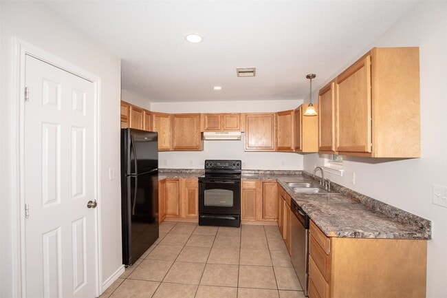 Photo - 305 S Westward St