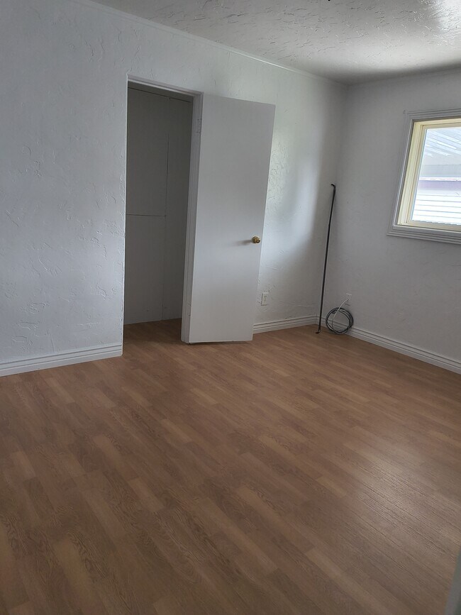 Photo - 5025 S 4460 W