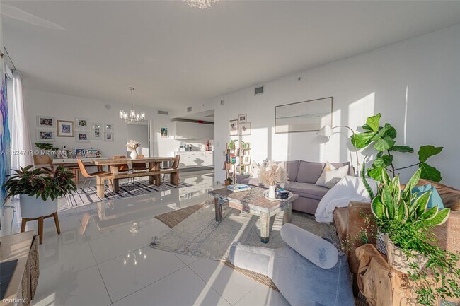 Photo - 3 br, 2 bath House - 5300 Paseo Blvd Apt 1602