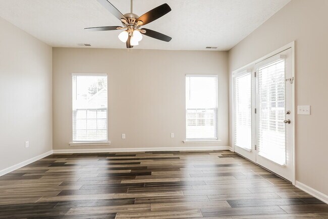 Photo - 2821 Painted Pony Dr