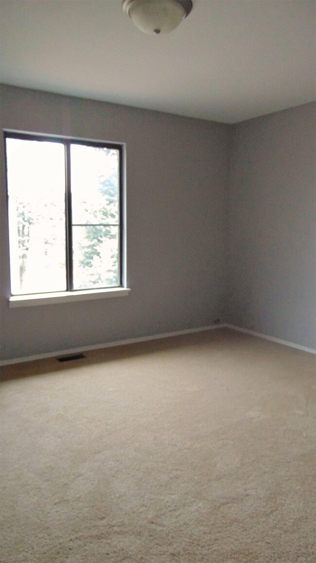 Photo - 1901 Nancy Ct
