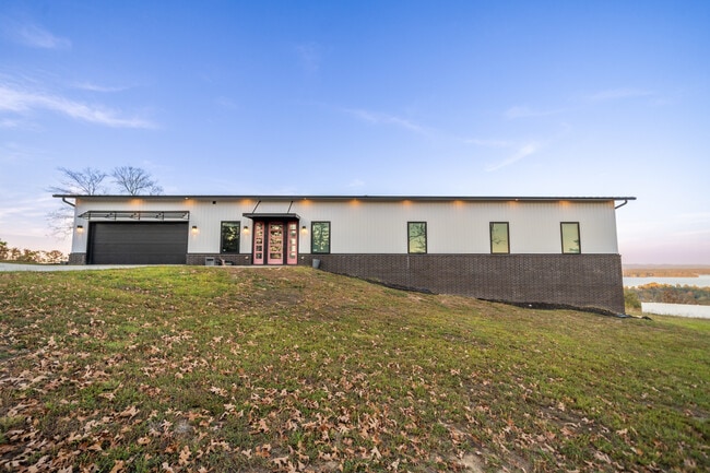 Photo - 628 Mt Riante Rd