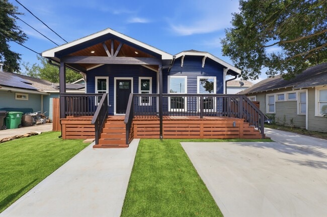 Building Photo - 105 Opal Ct