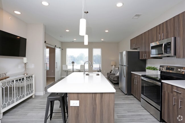 1BR, 1BA - 690 SF - Overview - Dundee Flats