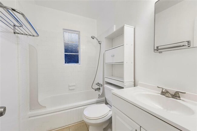 Photo - 121 Fairview St Unit 2