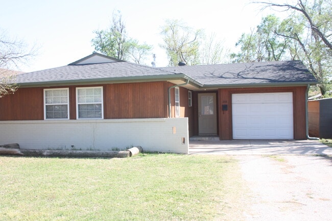 Building Photo - 208 W Wayne St Rental