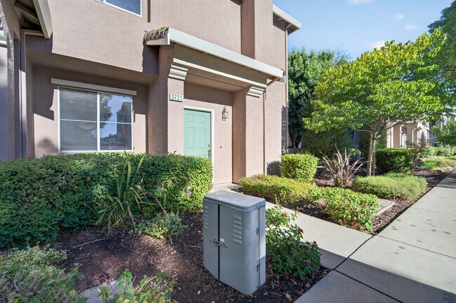 3721 Jasmine Cir