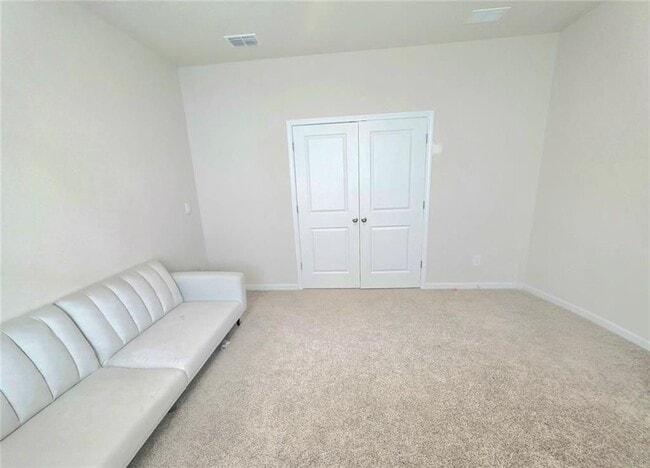 Photo - 327 Vly Oak Dr