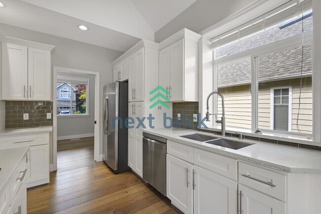 Photo - "Charming Sammamish Retreat: 3-Bedroom Home with 2.5 Baths & 1,710 Sq Ft of Comfort"