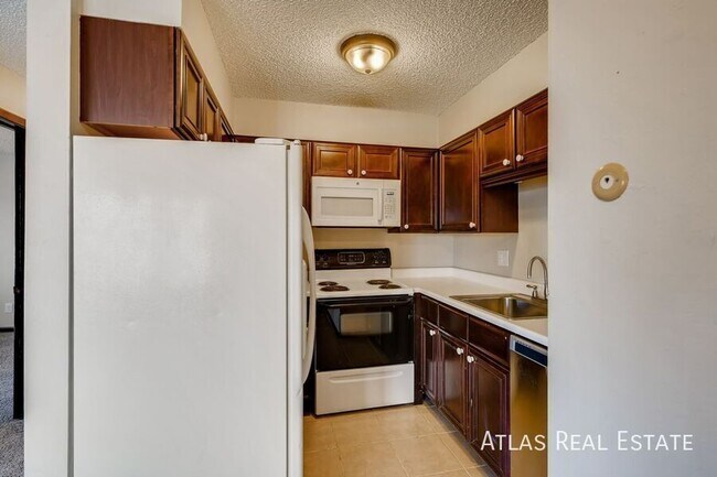 Photo - 498 W Powers Ave Unit 202