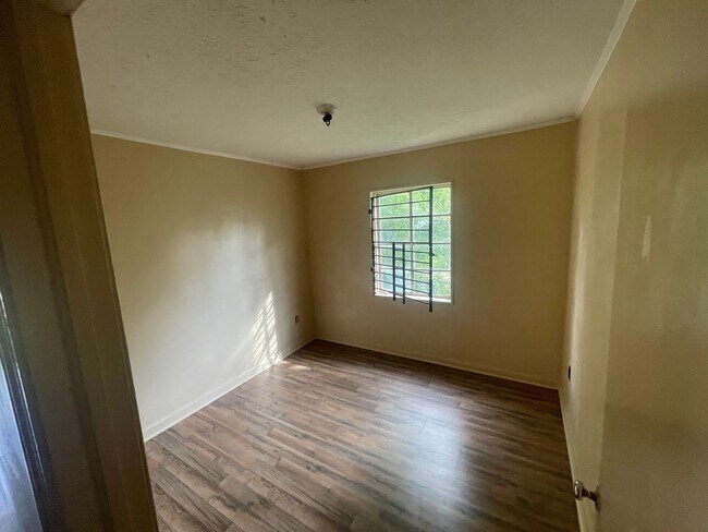 Photo - 723 Glenmont Dr