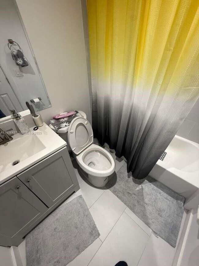 Photo - 1250 SE 26th St Unidad 102