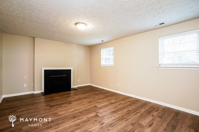 Photo - 2717 Midway Park Ct