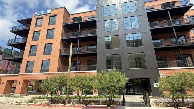 Building Photo - 4315 S Congress Ave Unit 515 Rental