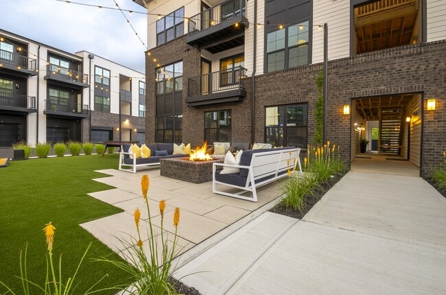 Wilshire Apartments