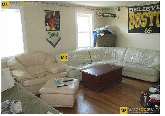 Photo - 266 Gold St Unidad 3