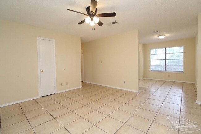 405 Cornwall Cir