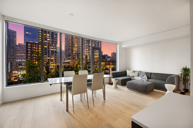 2510 6th Ave Unit 403