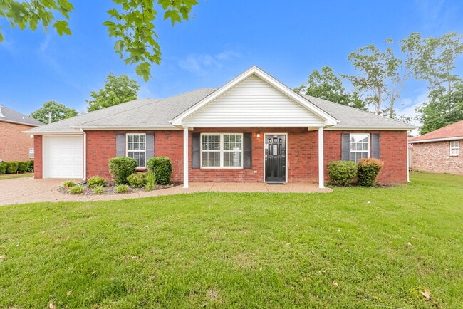 Building Photo - 9010 Lomond Dr