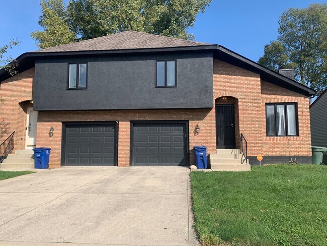 Photo - 5808 Stormcroft Ave