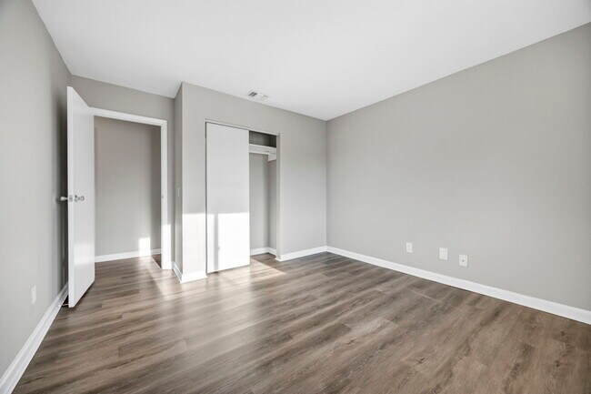 Photo - 109 Menlo Dr Unit 109