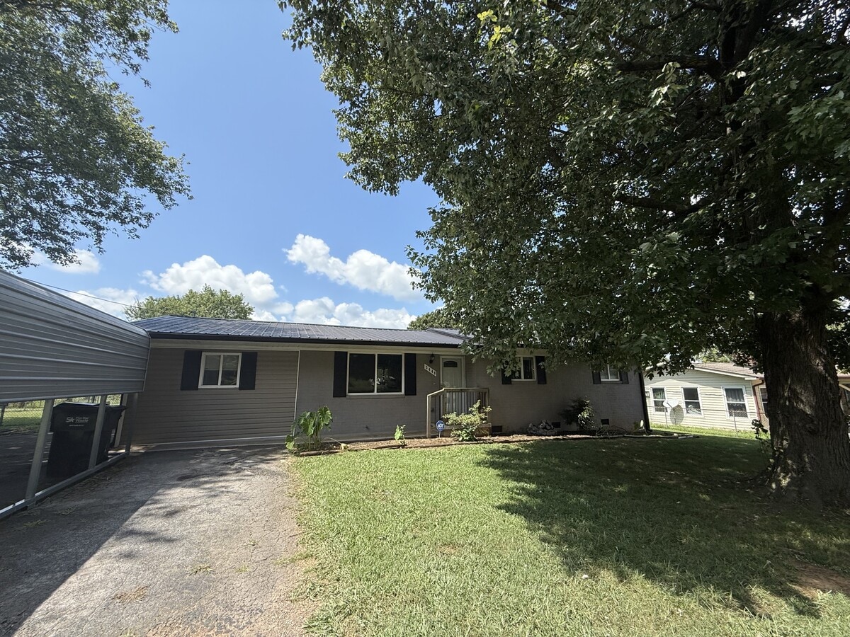 Photo - 3440 SE Dockery St House