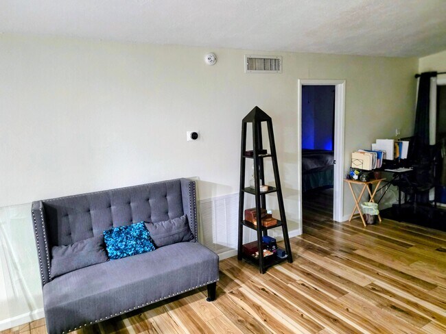 Photo - 5306 N 15th Dr