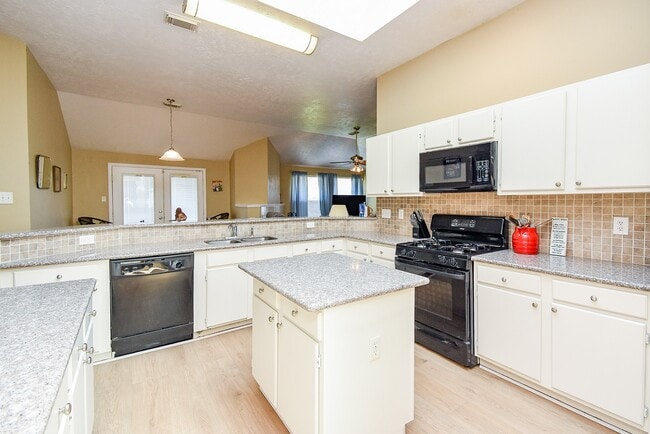 Photo - 14915 Willow Hearth Dr