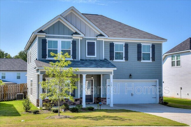 Photo - 528 Fermoy Ln