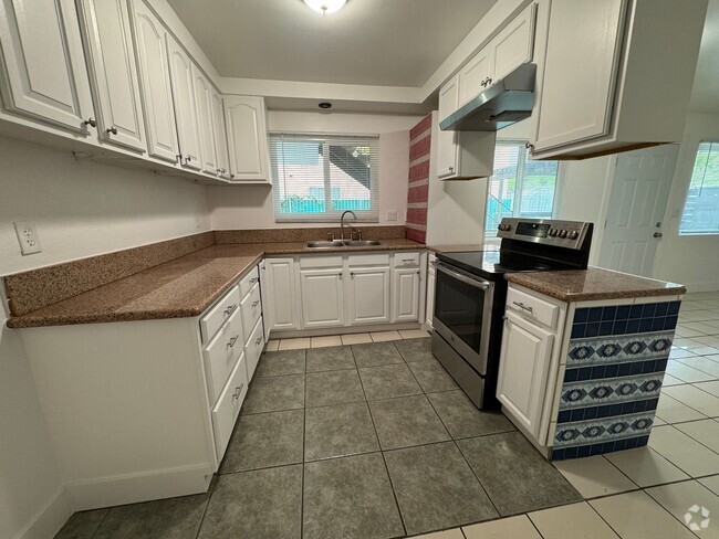 Building Photo - NewB SDS T 5405 Unit 2 Rental