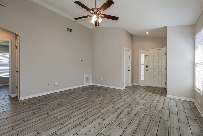 Photo - 6609 Northhaven Ct