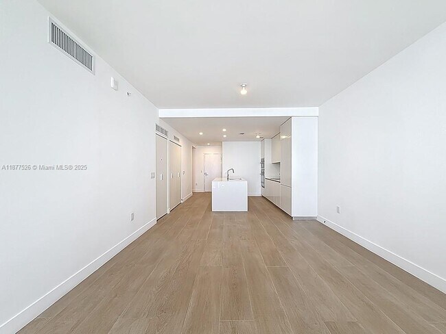 Photo - 700 NE 24th St Unit 1402